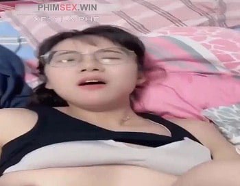 2K2 Young Pilot Sex Clip e Velha Lady's Avan 1980